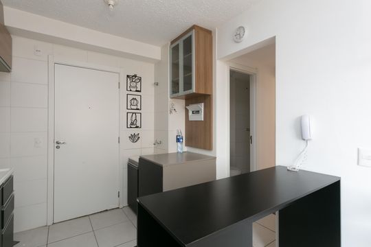 Cozinha  de apartamento para alugar com 2 quartos, 32m² em Itaquera, São Paulo