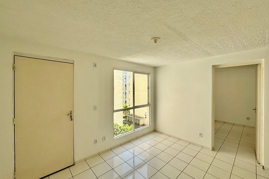 Sala de apartamento à venda com 2 quartos, 45m² em Conjunto Residencial José Bonifácio, São Paulo