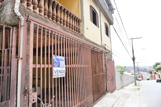Instalação de placa 5A: foto 3 de casa à venda com 8 quartos, 200m² em Aparecida, Belo Horizonte