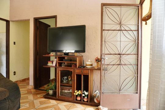 Sala  de casa à venda com 8 quartos, 200m² em Aparecida, Belo Horizonte