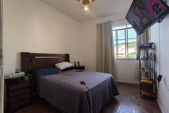 Quarto de apartamento à venda com 3 quartos, 95m² em Alto Barroca, Belo Horizonte