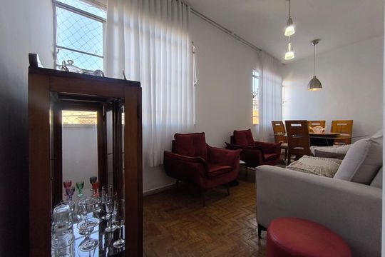 Sala de apartamento à venda com 3 quartos, 95m² em Alto Barroca, Belo Horizonte