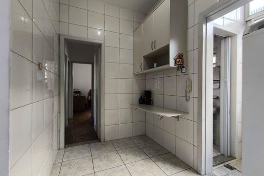 Cozinha de apartamento à venda com 3 quartos, 95m² em Alto Barroca, Belo Horizonte