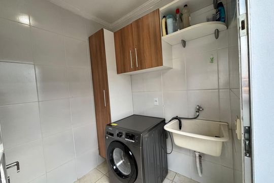 Área de serviço de casa para alugar com 2 quartos, 175m² em Parque Residencial Jundiaí, Jundiaí