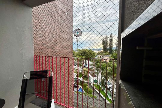 Varanda de apartamento para alugar com 2 quartos, 70m² em João Paulo, Florianópolis