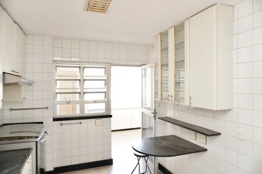 Cozinha de apartamento para alugar com 4 quartos, 250m² em Santo Antônio, Belo Horizonte