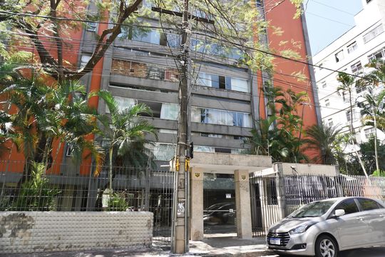Fachada de apartamento para alugar com 4 quartos, 250m² em Santo Antônio, Belo Horizonte