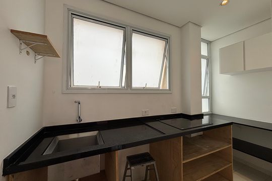 Cozinha  de apartamento para alugar com 1 quarto, 30m² em Cerqueira César, São Paulo