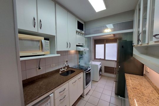 Cozinha de apartamento para alugar com 2 quartos, 80m² em Alphaville Industrial, Barueri
