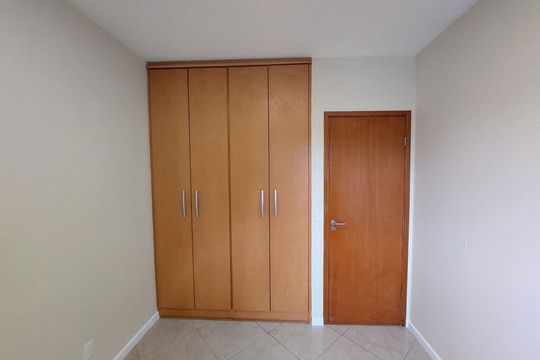 Quarto 1 de apartamento para alugar com 2 quartos, 80m² em Alphaville Industrial, Barueri