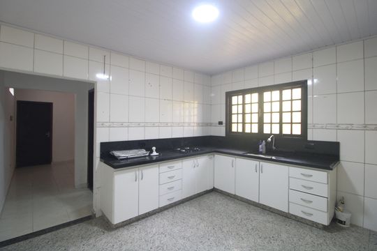 Cozinha de casa à venda com 2 quartos, 128m² em Jardim Alpino, São Paulo