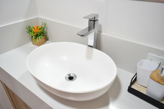 Banheiro de kitnet/studio à venda com 1 quarto, 26m² em Sumarezinho, São Paulo