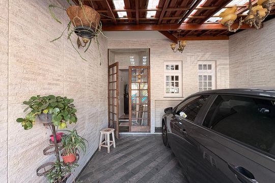 Garagem de casa para alugar com 2 quartos, 145m² em Vila Santa Teresa, Santo André