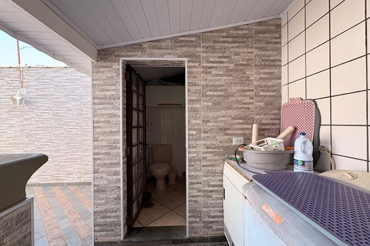 Lavanderia de casa para alugar com 2 quartos, 145m² em Vila Santa Teresa, Santo André