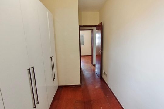 Quarto 1 de apartamento para alugar com 2 quartos, 45m² em Sagrada Família, Belo Horizonte