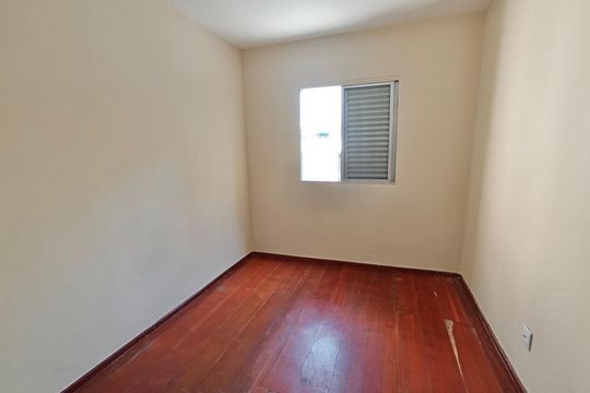 Quarto 2 de apartamento para alugar com 2 quartos, 45m² em Sagrada Família, Belo Horizonte