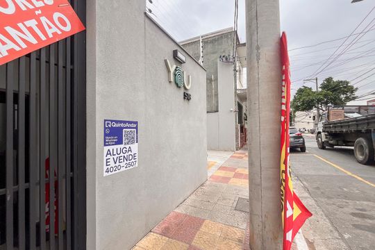 Fachada + plaquinha de apartamento para alugar com 1 quarto, 32m² em Centro, São Caetano do Sul