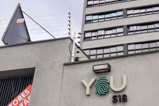 Fachada + plaquinha de apartamento para alugar com 1 quarto, 32m² em Centro, São Caetano do Sul