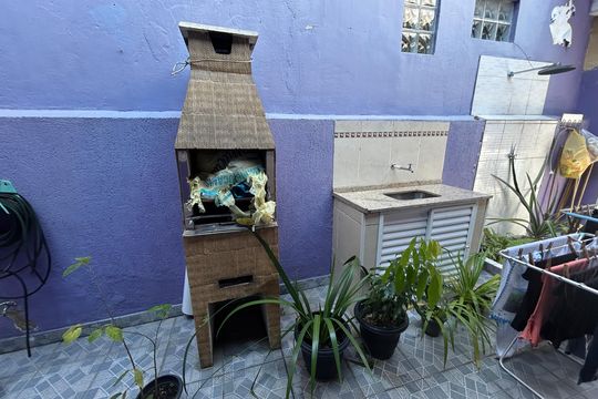 Churrasqueira de casa à venda com 1 quarto, 50m² em Realengo, Rio de Janeiro