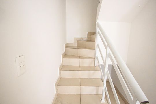 Escada de casa à venda com 2 quartos, 70m² em Tanque, Rio de Janeiro