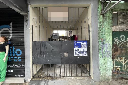 Fachada + Placa de casa à venda com 1 quarto, 40m² em Jardim Maia, São Paulo