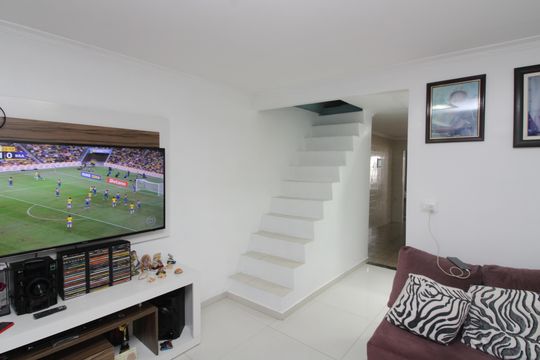 Casa à venda com 3 quartos, 150m² em Parque Artur Alvim, São Paulo