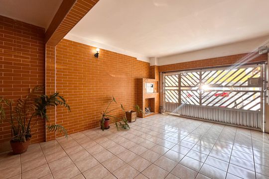 Garagem de casa à venda com 2 quartos, 143m² em Conjunto Residencial Ibirapuera, São Bernardo do Campo
