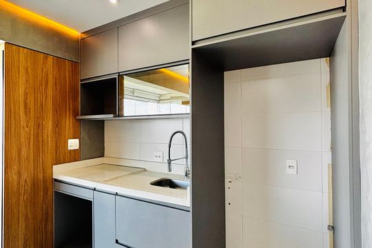 Cozinha  de apartamento para alugar com 2 quartos, 69m² em Alphaville Empresarial, Barueri