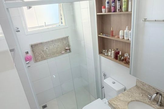 Banheiro Suíte de apartamento para alugar com 3 quartos, 91m² em Swiss Park, Campinas