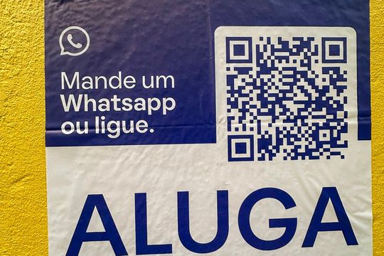 Placa Quinto Andar de casa para alugar com 2 quartos, 90m² em Vila Santo Estefano, São Paulo
