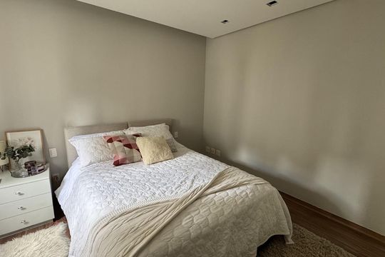 Quarto 1 de apartamento para alugar com 2 quartos, 80m² em Vale do Sereno, Nova Lima