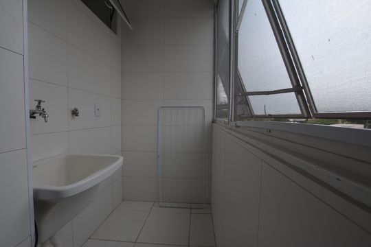 AREA DE SERVIÇO de apartamento para alugar com 2 quartos, 55m² em Jaguaré, São Paulo