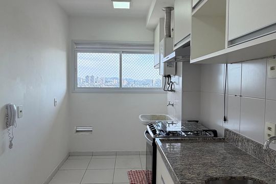 Apartamento para alugar com 2 quartos, 60m² em Jardim das Belezas, Carapicuíba