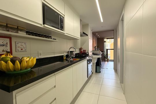 Cozinha de apartamento à venda com 3 quartos, 144m² em Botafogo, Rio de Janeiro