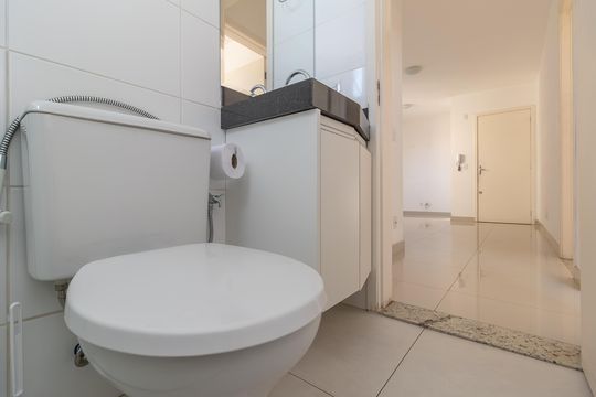 Banheiro Social de apartamento à venda com 2 quartos, 53m² em Dona Clara, Belo Horizonte