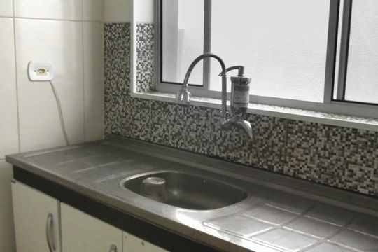 Cozinha de casa para alugar com 3 quartos, 74m² em Campo Grande, São Paulo