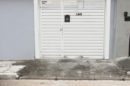 Fachada de casa para alugar com 3 quartos, 74m² em Campo Grande, São Paulo