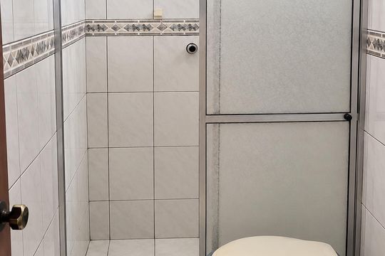 Banheiro de apartamento à venda com 2 quartos, 70m² em Jardim Novo Campos Eliseos, Campinas