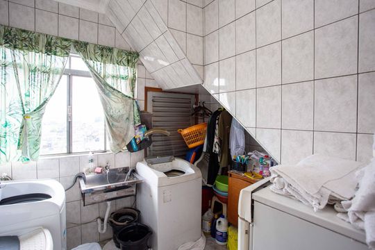 Área de Serviço de casa à venda com 4 quartos, 460m² em Vila Nogueira, Diadema