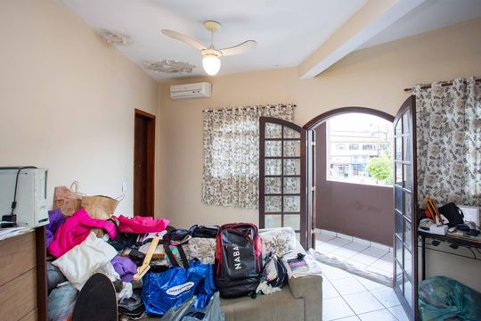 Sala de casa à venda com 4 quartos, 460m² em Vila Nogueira, Diadema