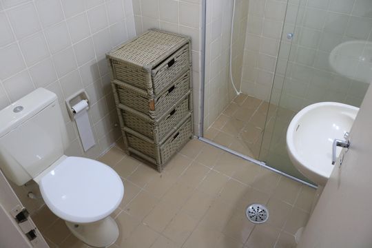 Banheiro  de apartamento para alugar com 3 quartos, 89m² em Alto de Pinheiros, São Paulo