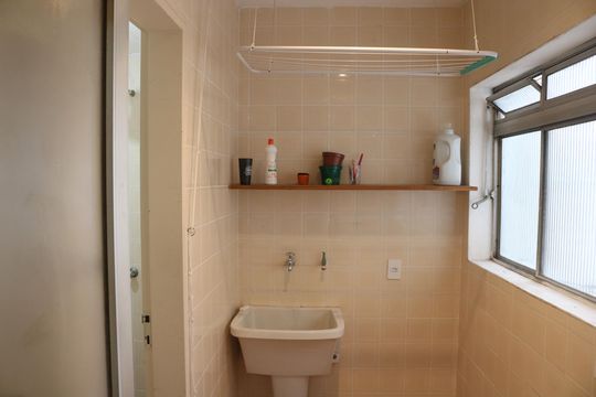 Área de Serviço de apartamento para alugar com 3 quartos, 89m² em Alto de Pinheiros, São Paulo
