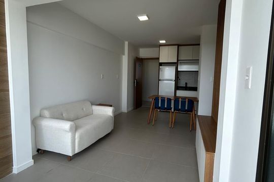 Sala/Cozinha de apartamento para alugar com 1 quarto, 40m² em Narandiba, Salvador