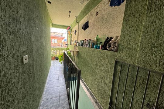 Corredor de casa à venda com 4 quartos, 236m² em Conceicao, Osasco