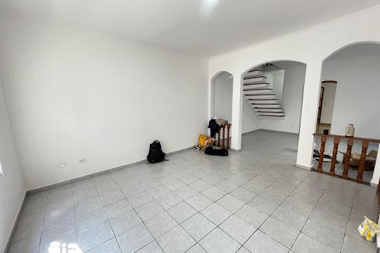 Casa para alugar com 4 quartos, 253m² em Vila Sonia, São Paulo