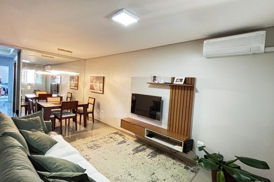 Casa à venda com 2 quartos, 102m² em Jardim Alvorada, Santo André