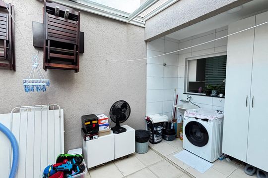 Area de Serviço de casa à venda com 2 quartos, 102m² em Jardim Alvorada, Santo André