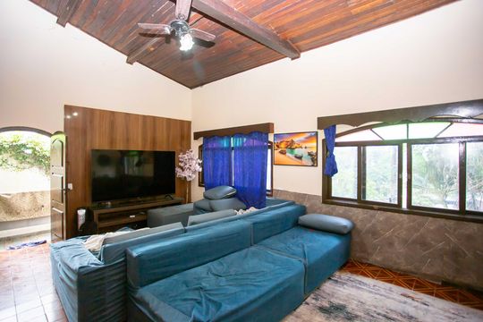 Sala de TV de casa à venda com 3 quartos, 251m² em Eldorado, Diadema