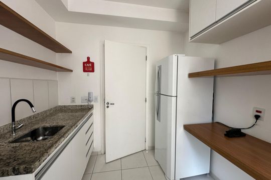 Cozinha de apartamento para alugar com 2 quartos, 89m² em Alphaville Conde Ii, Barueri
