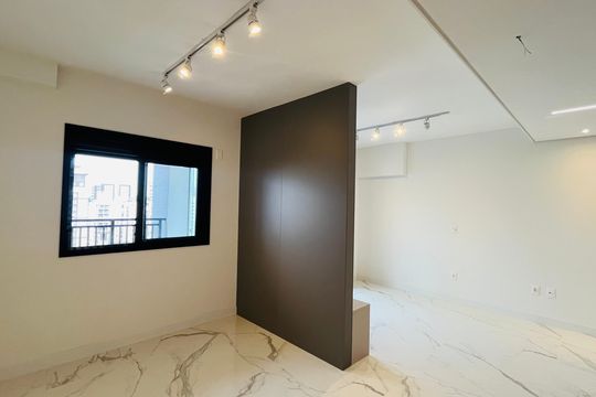 Apartamento para alugar com 2 quartos, 46m² em Vila Satúrnia, Campinas